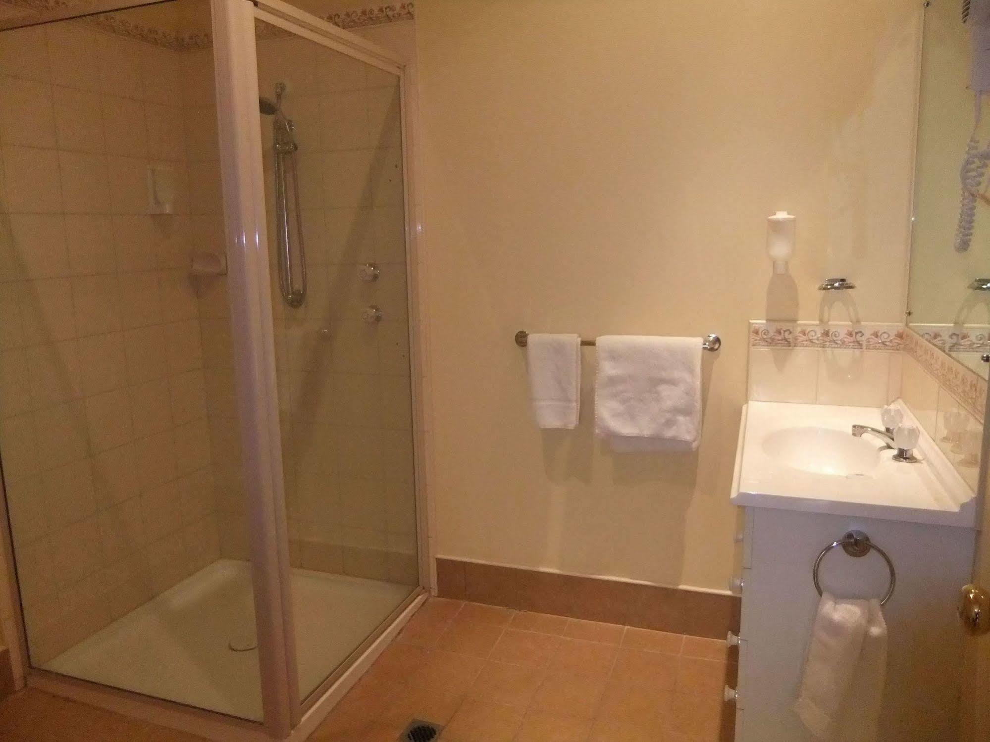 ברוקן היל Daydream Motel And Apartments מראה חיצוני תמונה